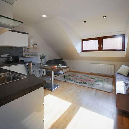 V Centru Deni Apartment Olomouc Ngoại thất bức ảnh