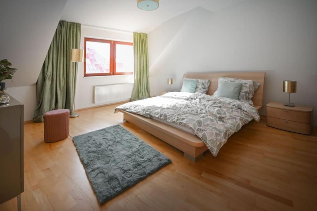 V Centru Deni Apartment Olomouc Ngoại thất bức ảnh